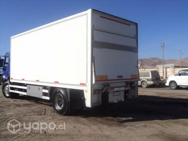 VOLVO FL 280 Impecable poco uso