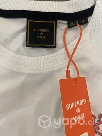 Polera NUEVA Superdry talla M - Imagen 3