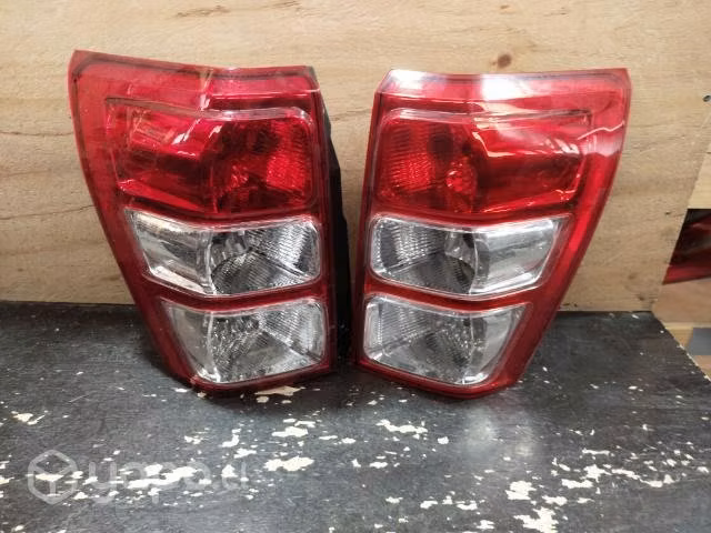 Foco Suzuki Nómade /m01nj2