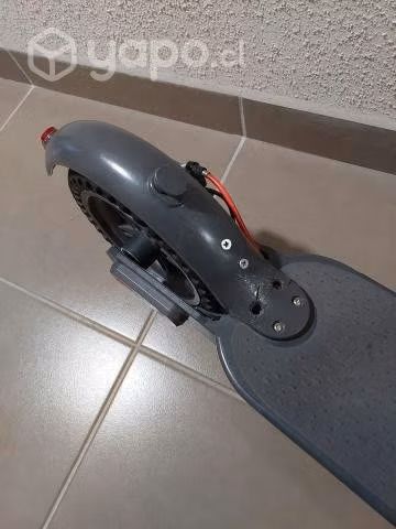 Scooter eléctrico Cero8 usado - Imagen 3