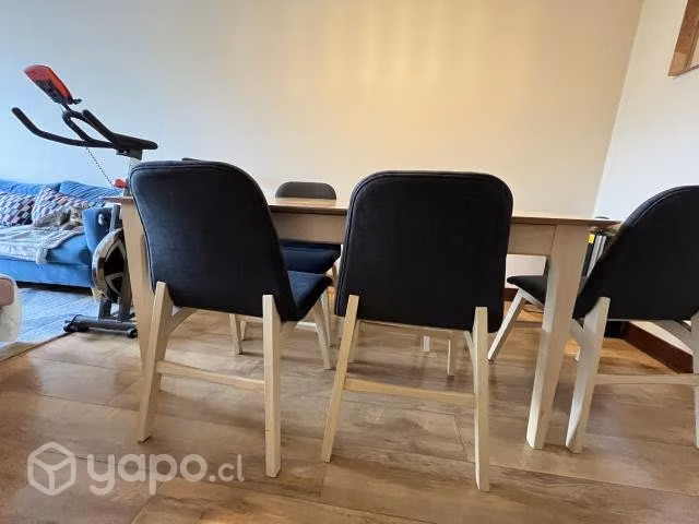 Juego Comedor con 6 sillas