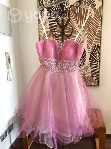 Vestido de fiesta rosa de La casa Blanca