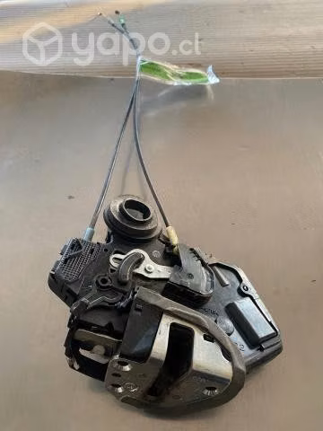 Chapa puerta trasera derecha Daihatsu Terios 2015