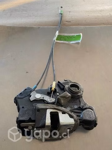 Chapa puerta delantera derec Daihatsu Terios 2015