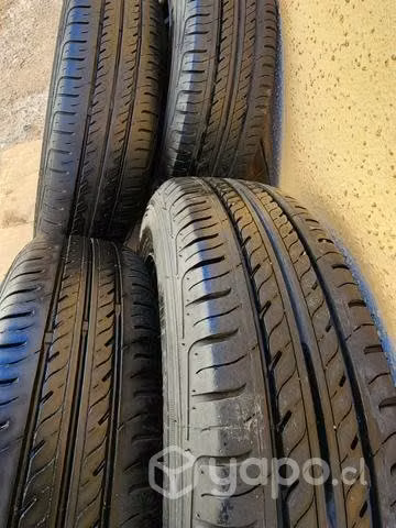 Llantas y neumáticos semi nuevos aro 13