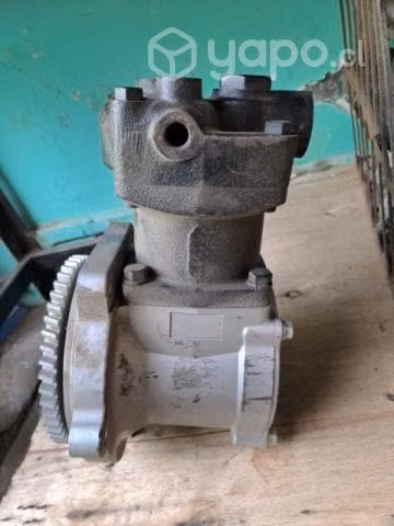Compresor Isuzu 6HE1 - Imagen 2