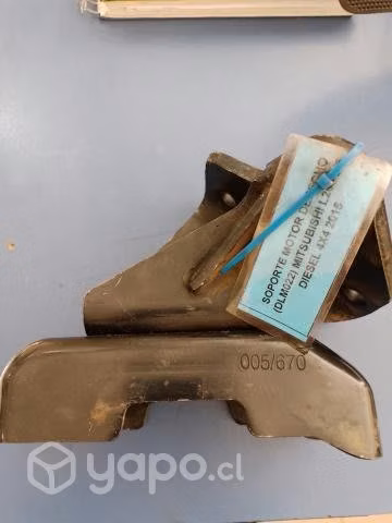 Soporte motor derecho (DLM022) Mitsubishi l200 2.5