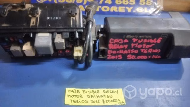Caja fusible relay motor Daihatsu Terios 2015
