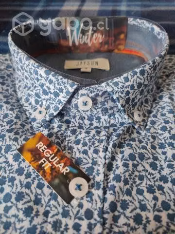 CAMISA JAYSON NUEVA. Con cuello semi italiano.