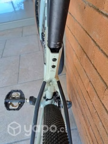 Rutera Gravel Marca Cube - Imagen 5