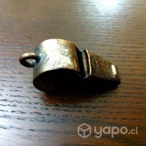 Silbato antiguo marca ASOR
