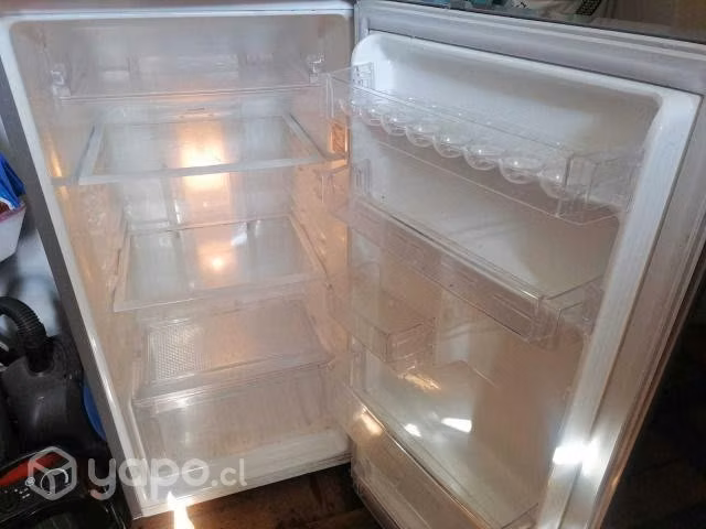 Refrigerador LG perfectas condiciones - Imagen 4