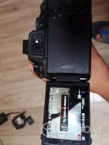 Camara nikon d5100 con pocos disparos