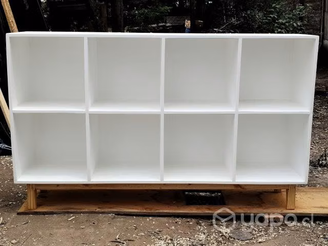 Mueble blanco, tipo estante para el hogar terciado