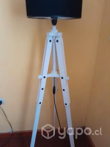 Lampara tripode