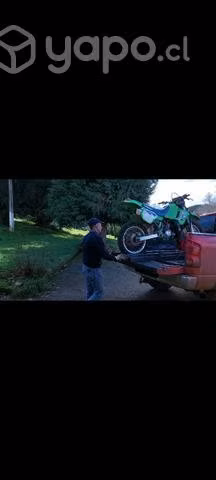 Auto cargante para motos