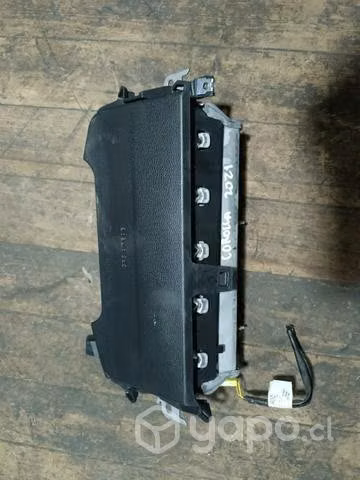 Airbag rodilla Toyota Corolla 2021