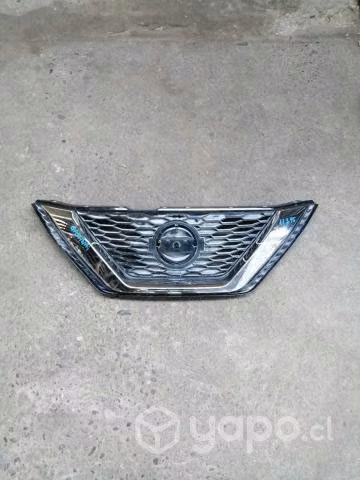 Mascara nissan qashqai original