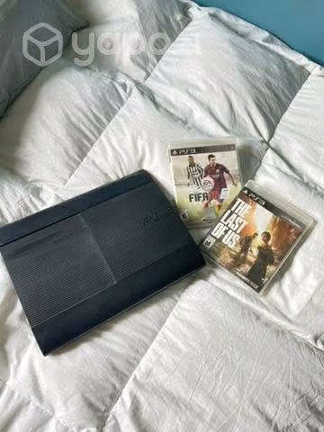 Play station 3 +2 juegos físicos
