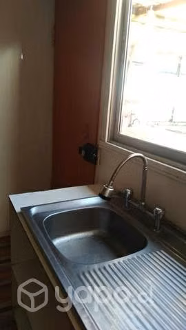 Se arrienda casa interior en comuna San Ramon - Imagen 4