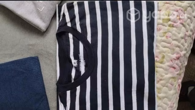Poleras de marca excelente estado a 5.000 c/u - Imagen 5