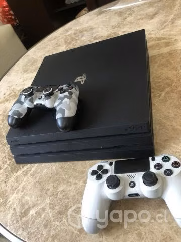 Ps4 pro + 2 joystick