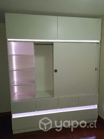 Clóset con iluminación