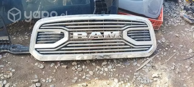 Mascara Dogge ram 2020