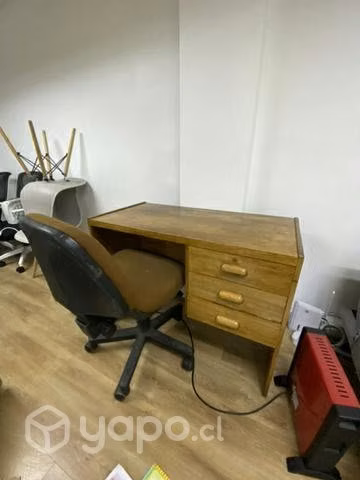 Escritorio con llave - Imagen 4