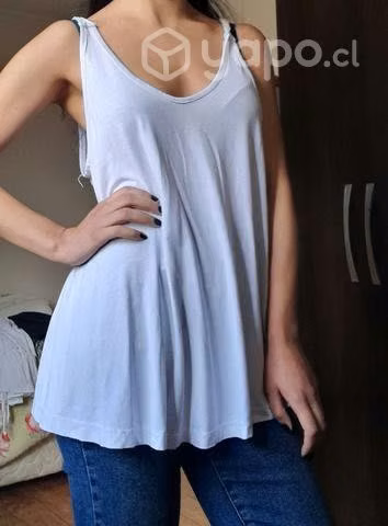 Polera nueva talla S-M, marca Privilege