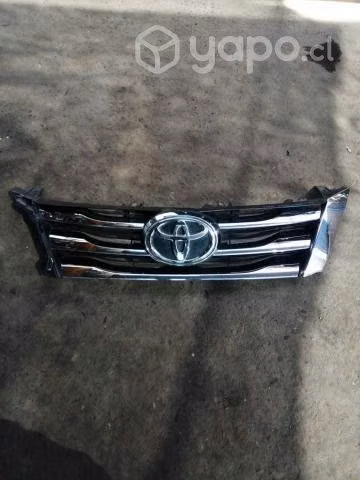 Mascara toyota fortuner 2019 original
