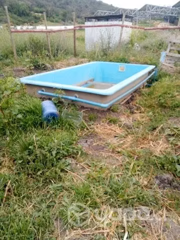 Se vende piscina .