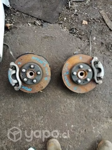 Muñon derecho o izquierdo mazda 3 2016 orig