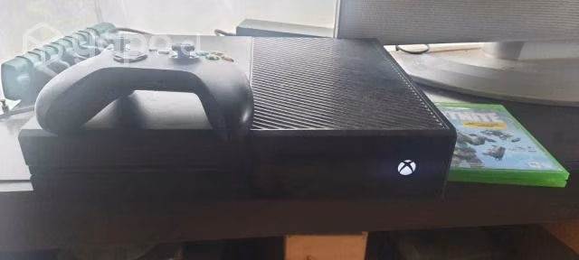 Xbox One impecable con mando original