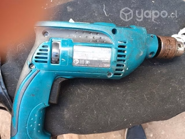 Taladro percutor makita