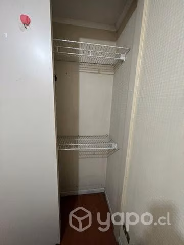 Pieza Amoblada Cerca Del M. Irarrazaval