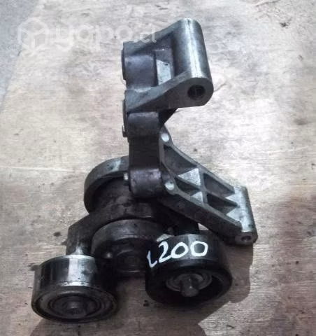 Tensor de correa mitsubishi l200
