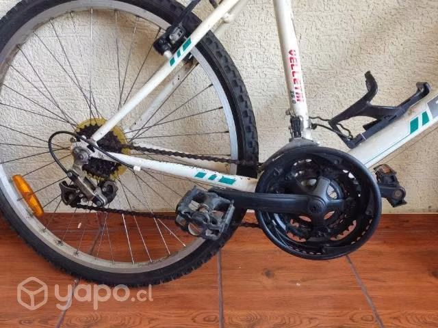 Bicicleta Besatti + Casco Bianchi