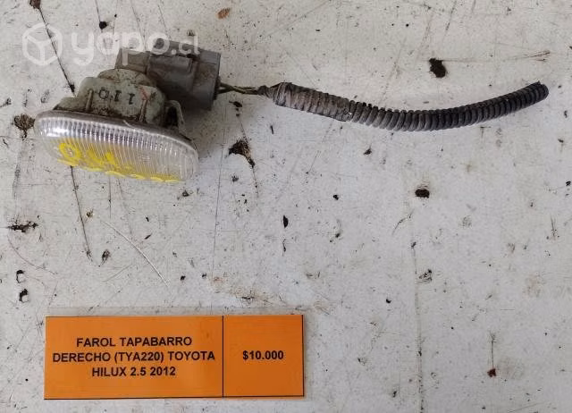 Farol Tapabarro Der (TYA220) Toyota Hilux 2012
