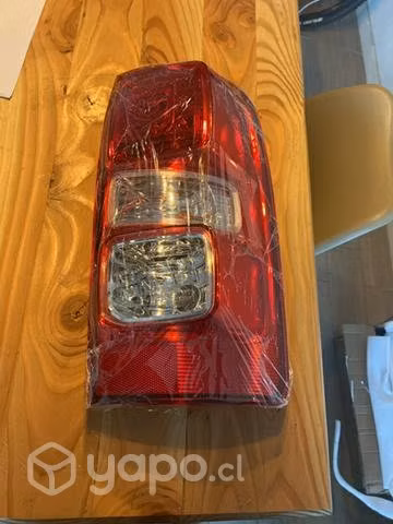 Luz trasera derecha camioneta chevrolet colorado