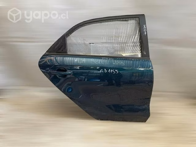 Puerta trasera rh Kia Soluto 2018 2022 p2