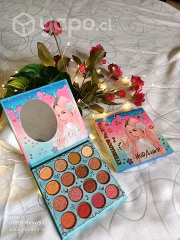 Paletas de maquillaje Karol G 16 tonos - Imagen 2