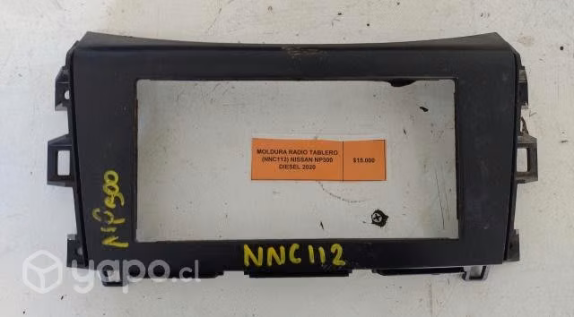 Moldura Radio Tablero (NNC112) Nissan NP300 2020