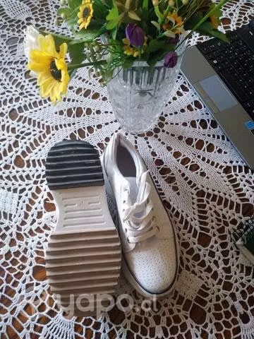 Zapatilla blanca mujer N° 40