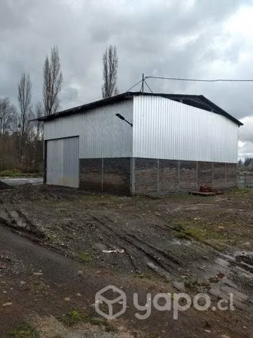 Arriendo galpón padres las casas