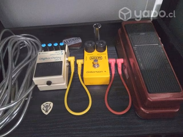 Guitarra pedales y amplificador