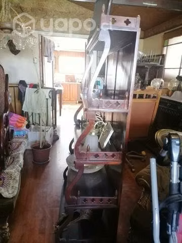 Repiseros Antiguo