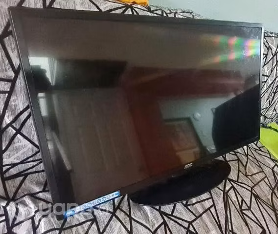 32 LED TV AOC seminuevo