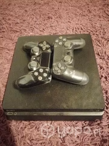 Play 4 con dos mandos