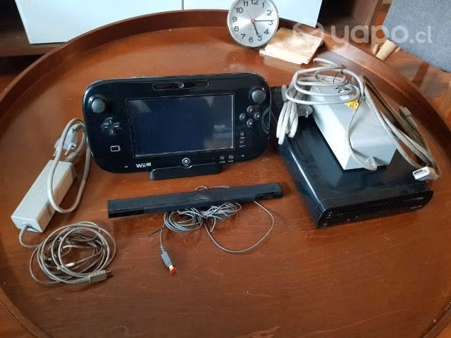 WiiU Deluxe + 16 juegos + controles